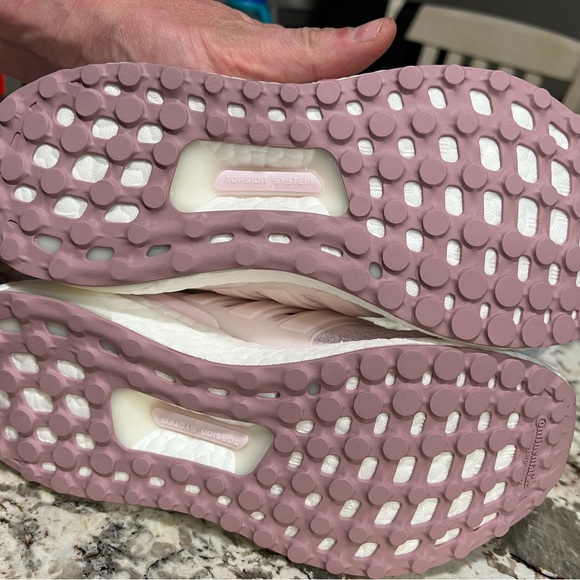 New Womens Adidas Ultraboost 5.0 DNA \'Almost Pink\